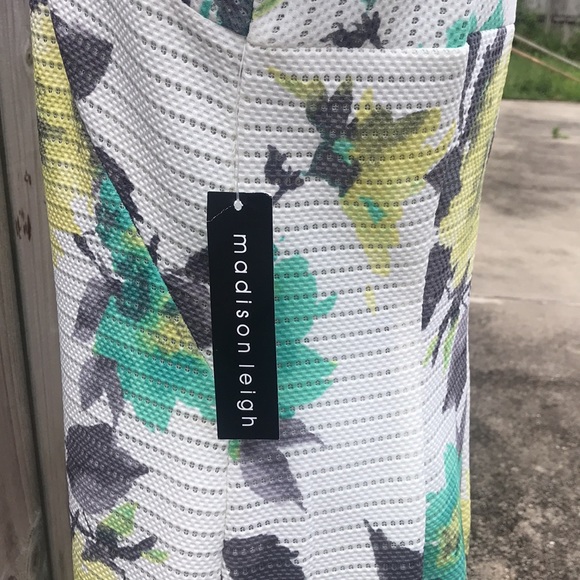 NWT - Madison Leigh White Floral Dress - Size 6 - Picture 5 of 7